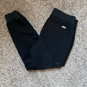 FIGS Zamora joggers